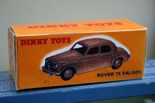 Dinky toys rover saloon - dinky,