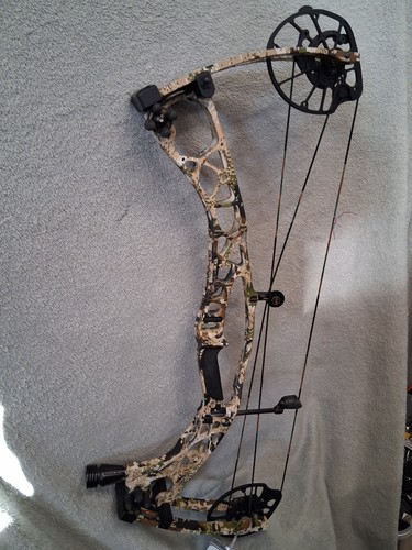 Hoyt alpha right hand - alpha,
