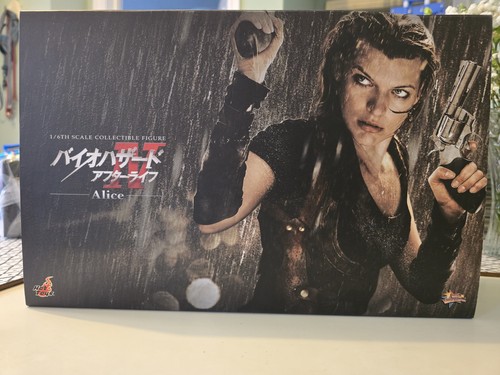 Hot toys resident evil - resident,