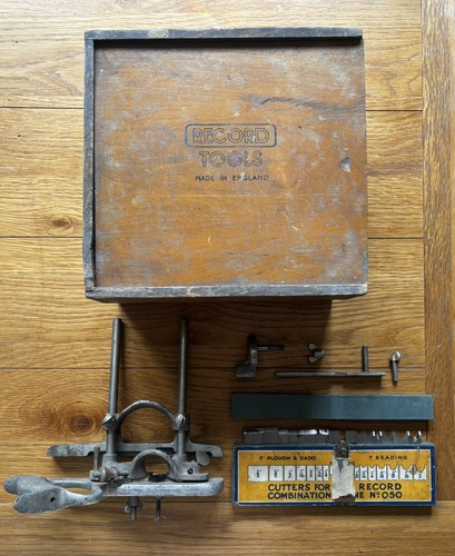 Vintage boxed record 050a - boxed, no.
