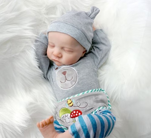 Lifelike reborn baby doll - lifelike,