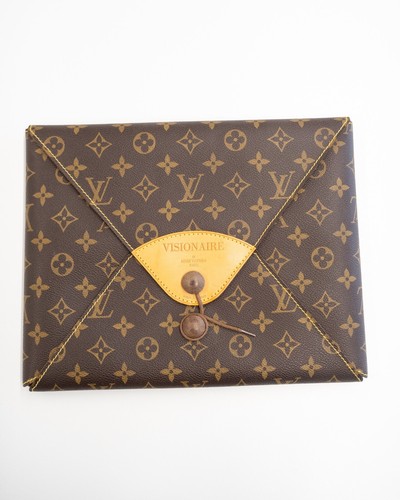 Visionaire fashion - 18,
