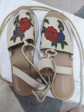 Womens Beaded Rose Lace Up