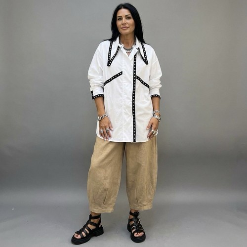 White black classic chic - black,