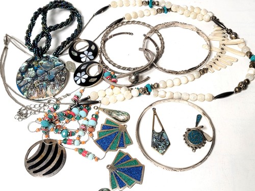 Vintage modern mixed jewelry - modern,