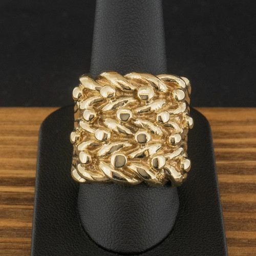 9ct yellow gold - (so4),