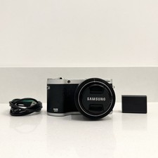Samsung NX300 20.3MP Digital