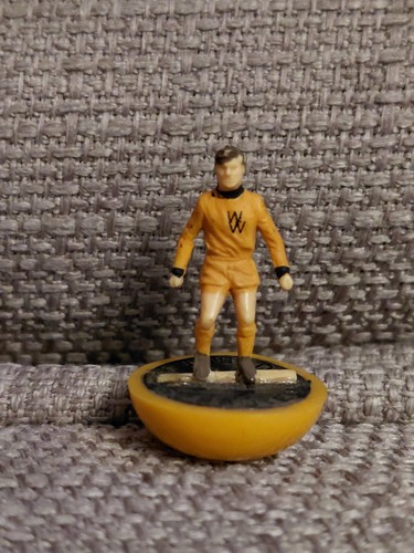Subbuteo spare football player - football,