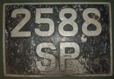 RARE, VINTAGE PRESSED METAL REGISTRATION PLATE c1960, TRACTOR OR SIMILAR - WORN