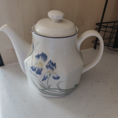 Royal doulton minerva china - royal,