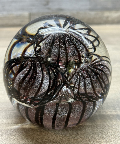 Vintage gorgeous signed - 2.5”,