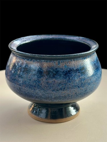Studio pottery footed bowl - bowl,