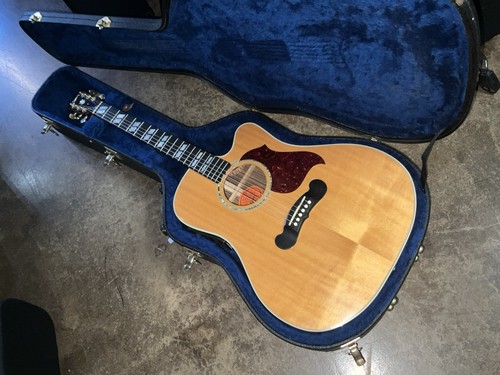 Gibson songwriter deluxe - gibson,