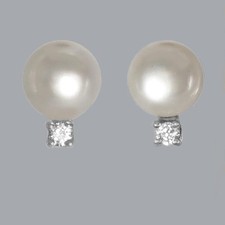 Vintage Diamond & Pearl Stud