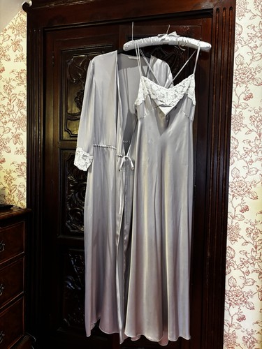 Vintage dove gray silky - vintage,