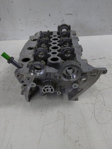 Cylinder head left