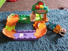 Toot Toot Zoo Set with 3