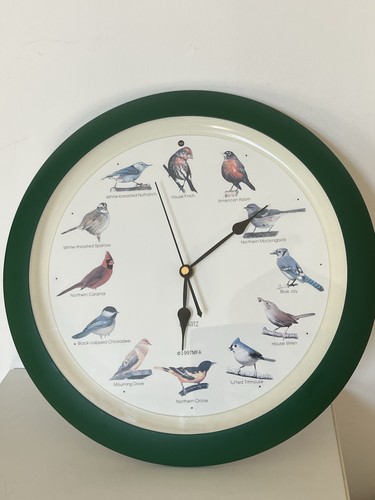 Vintage singing bird clock - vintage,