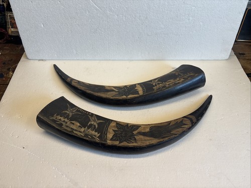 Vtg of hand - , carved