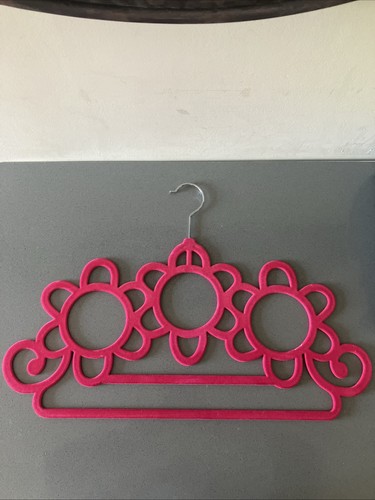Non slip flocked hanger holder - flocked, hanger/holder