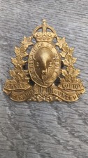 Obsolete Royal Canadian Mounted Police Cap Badge.