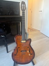 Godin Multiac Jazz SA guitar