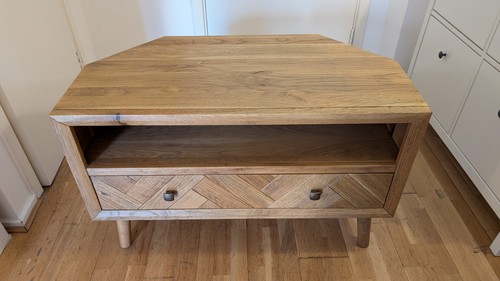 Corner stand parquet - corner,