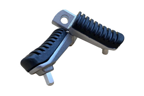 Front left right footrests - front,