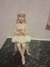 Annie Rowe Ballarina Sitting