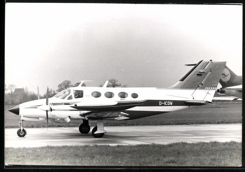 Photograph cessna 421 - of,
