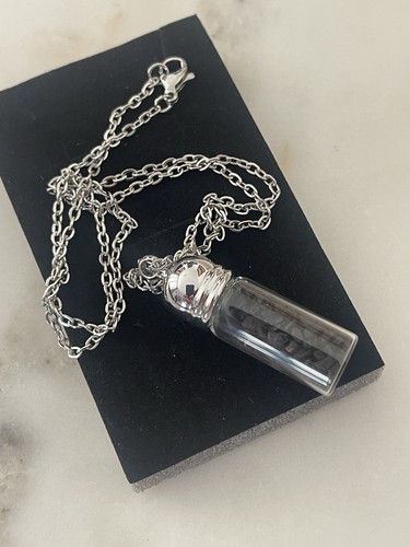 Whitby jet bottle - in,