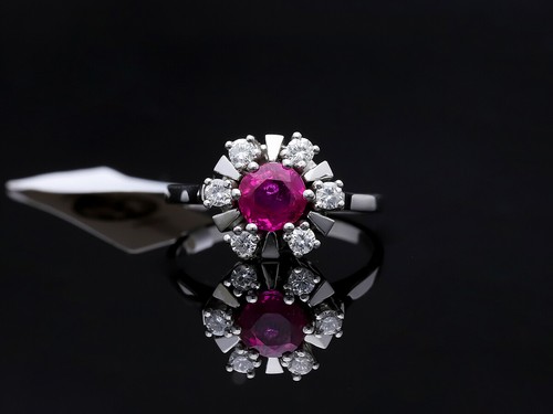 Ring diamonds untreated pink