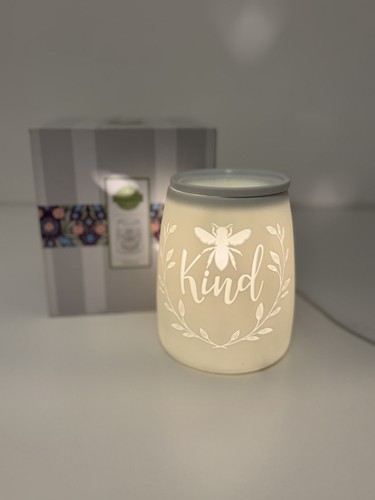Scentsy kindness bee - kindness, “bee