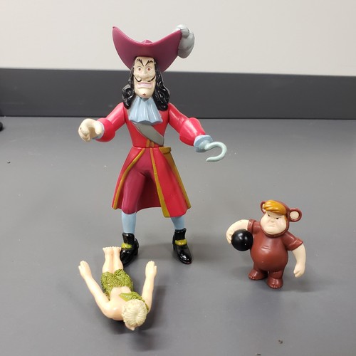 Vintage peter pan - pan,, captain