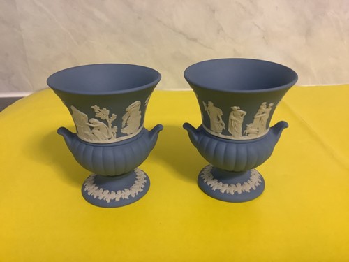 Wedgwood jasper ware pale - x,