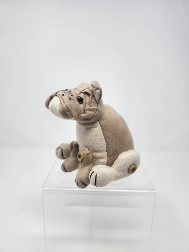 Dora designs bulldog dog - dora,