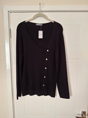 Long sleeved asymetric - , button
