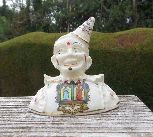 Crested ware swan china - swan,