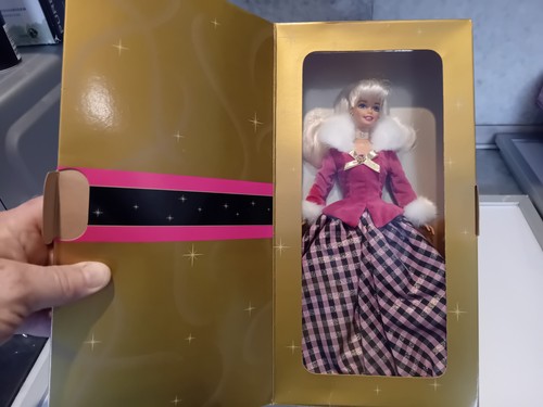 Mattel avon exclusive winter - avon,
