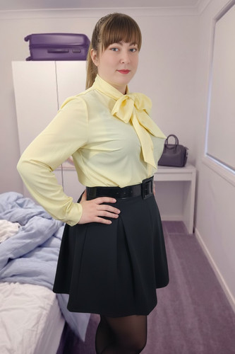 Yellow button front - , pussybow