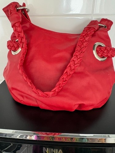 Ladies red shoulder bag