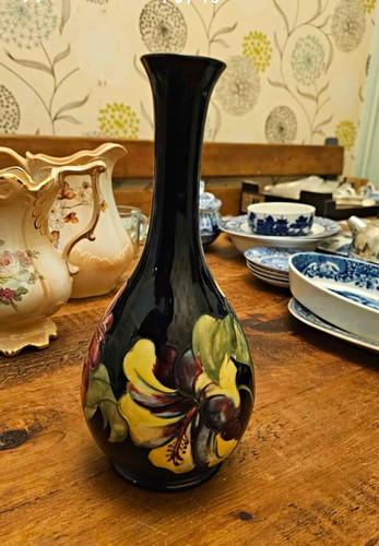 Moorcroft black floral ceramic - moorcroft,