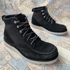 Nike ACG Size 8.5 Kingman