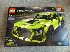 LEGO TECHNIC: Ford Mustang