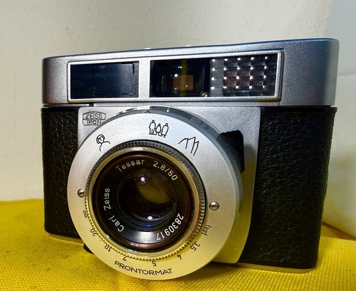 Classic vintage zeiss ikon - classic,