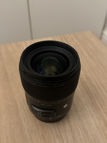 Sigma 35mm 4 - 35mm, f/1.4