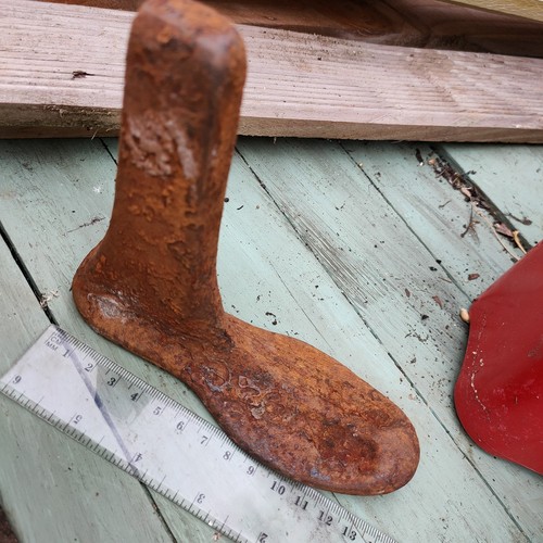 Antique cast iron cobbler - iron, cobbler's