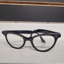 Vintage VICTORY OPTICAL Cat