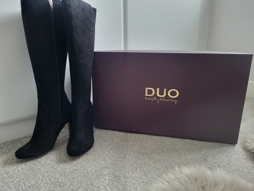 Stunning duo new - boxed, knee