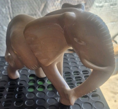 Hand carved kenyan besmo - hand,